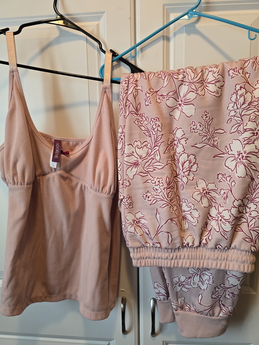 Adore Me Blush Pink Ribbed Tank & Floral Lounge Joggers Set